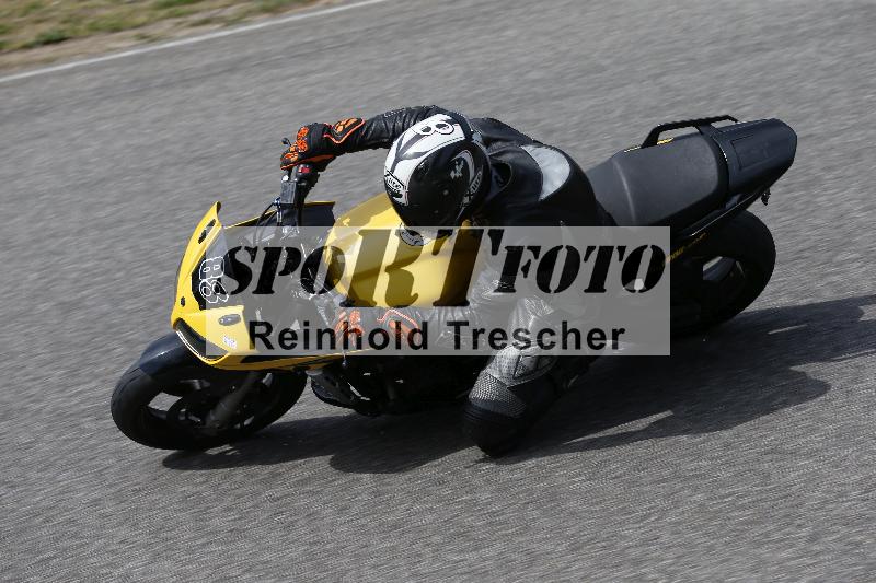 /10 20.04.2026  Pluess Moto Sport ADR/Freies Fahren/88